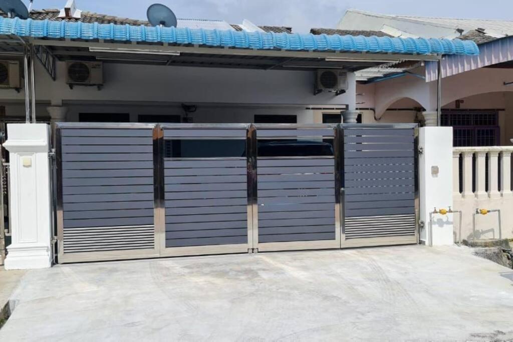 Voon 4 Bedroom Homestay Mersing Exterior photo